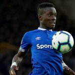 Idrissa Gana Gueye chuyển tới Paris Saint-Germain