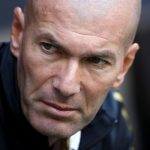 Perez muốn thay Zinedine Zidane bằng Jose Mourinho