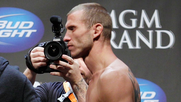 McGregor và Cerrone gặp nhau trong UFC 246