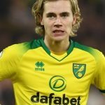 Norwich bỏ một vị trí dẫn đầu khác trong bối cảnh tranh cãi VAR