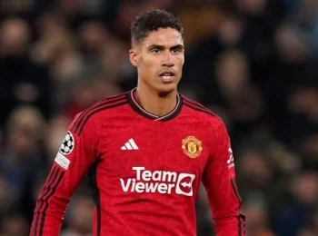 MU đang cân nhắc lại ý định bán Raphael Varane