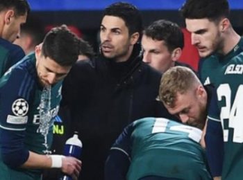 Arteta hé lộ lý do không dùng 3 cầu thủ trẻ ở trận thủ ở trận thủ tục với PSV