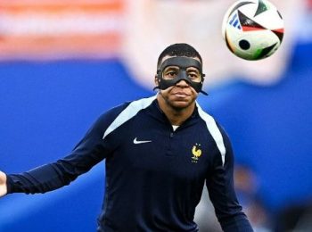 Deschamps hé lộ việc Kylian Mbappe gặp khó vì điều này?