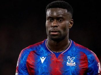 Marc Guehi bối rối khi bị CĐV Liverpool la ó, chuyện gì đang xảy ra?