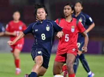 Cầu thủ Thái Lan bị cấm dùng mạng xã hội trước trận gặp Việt Nam