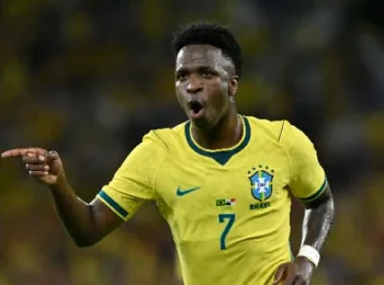 Arsenal chưa từ bỏ tham vọng chiêu mộ Vinicius Junior